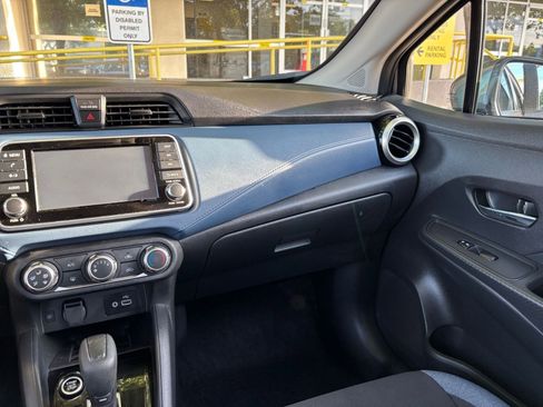 Used 2025 Nissan Versa SV image 33