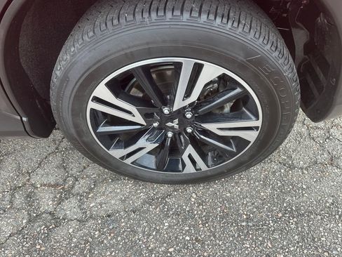 Used 2025 Mitsubishi Eclipse Cross SE image 17