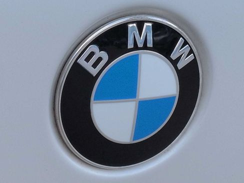 Used 2019 BMW X5 xDrive50i w/ Luxury Seating Package AWD/4WD image 12