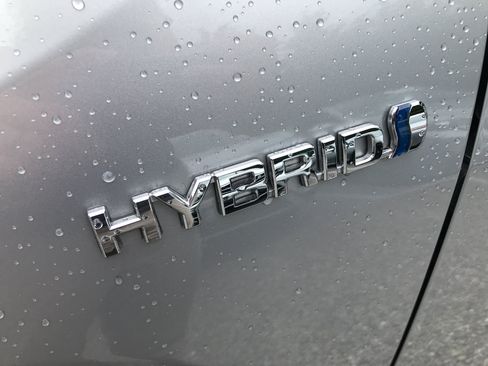 Certified 2021 Toyota RAV4 XLE AWD/4WD image 5