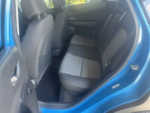 Used 2019 Hyundai Kona SE image 3