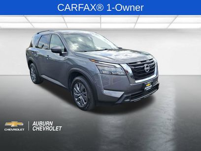 Used 2025 Nissan Pathfinder SV