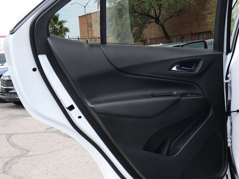 Used 2022 Chevrolet Equinox LT FWD image 29