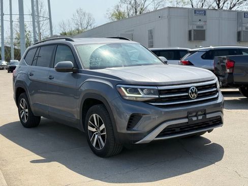 Used 2021 Volkswagen Atlas SE image 4