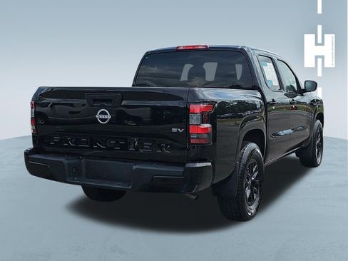 Used 2024 Nissan Frontier SV RWD image 4