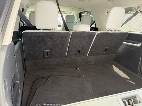 Used 2025 Ford Expedition Max Platinum w/ Driver's Package AWD/4WD image 5
