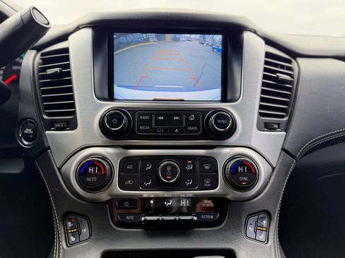 Used 2017 GMC Yukon SLT w/ Open Road Package image 27