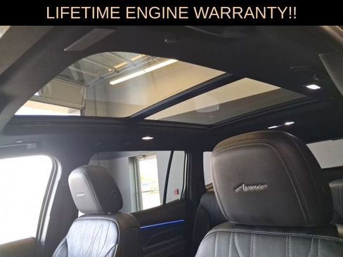Used 2025 Buick Enclave Avenir w/ Super Cruise Package AWD/4WD image 24