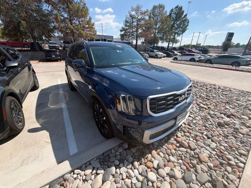 Certified 2024 Kia Telluride SX Prestige AWD/4WD image 2
