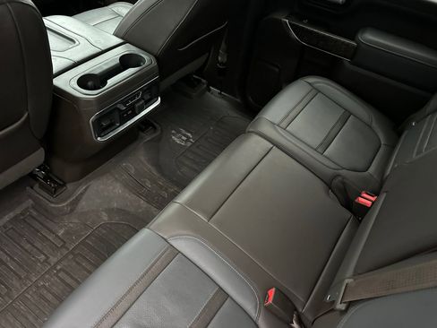 Used 2021 GMC Sierra 3500 Denali w/ Denali Ultimate Package image 12