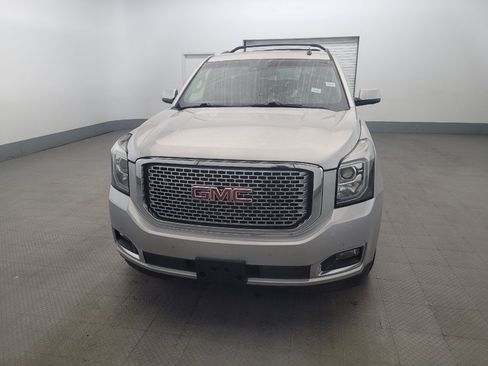 Used 2015 GMC Yukon Denali w/ Touring Package AWD/4WD image 15