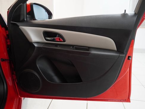 Used 2015 Chevrolet Cruze LT image 27