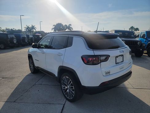 Used 2023 Jeep Compass Limited w/ Elite Group AWD/4WD image 3