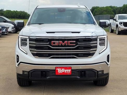 New 2026 GMC Sierra 1500 SLT AWD/4WD image 3