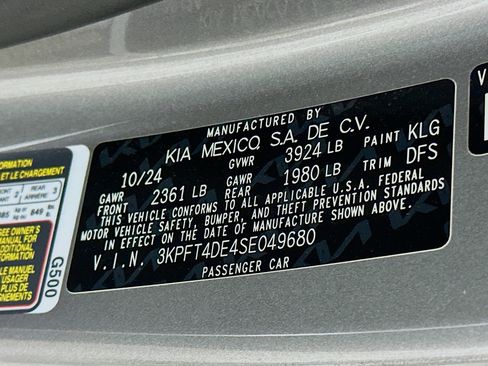 Used 2025 Kia K4 LXS image 12