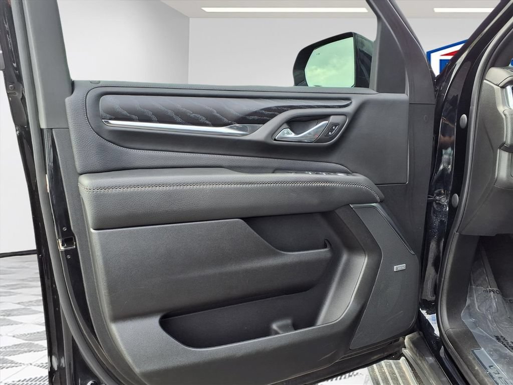 Certified 2023 GMC Yukon Denali w/ LPO, Floor Liner Package AWD/4WD image 12
