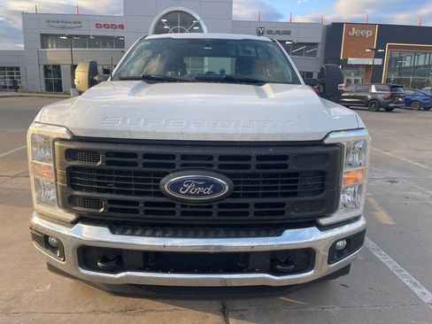 Used 2023 Ford F250 XL w/ XL Off-Road Package AWD/4WD image 2