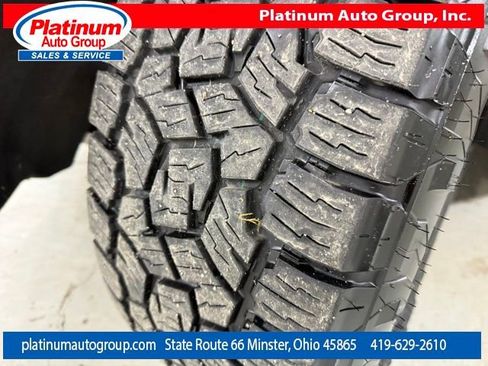 Used 2022 GMC Yukon XL AT4 image 56