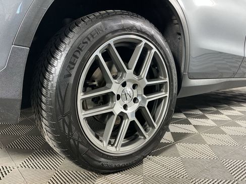 Used 2019 Mercedes-Benz GLC 300 4MATIC image 10