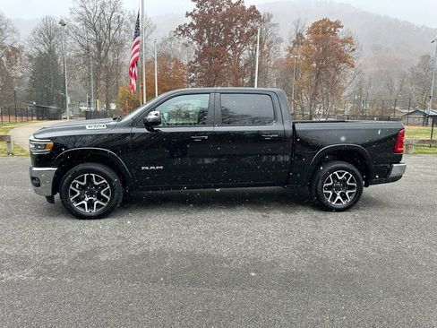 Used 2025 RAM 1500 Laramie image 7