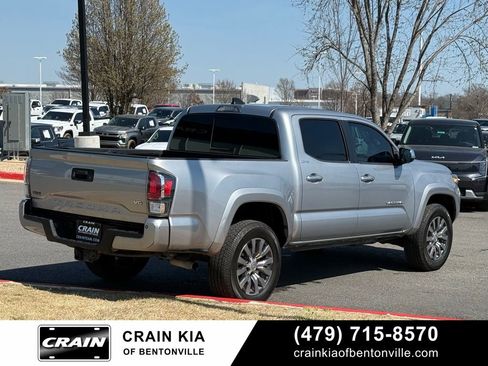 Used 2021 Toyota Tacoma Limited image 8