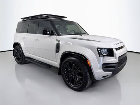 New 2026 Land Rover Defender 110 OCTA AWD/4WD image 3