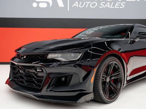 Used 2021 Chevrolet Camaro ZL1 RWD image 5