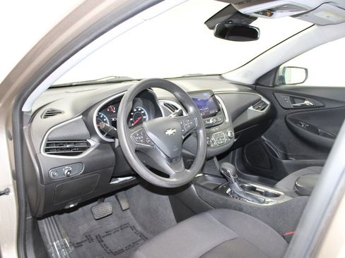 Used 2024 Chevrolet Malibu LT image 21
