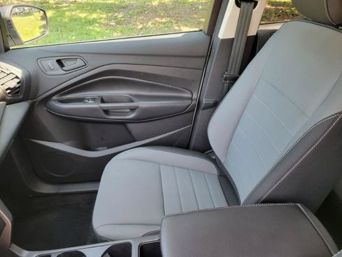 Used 2019 Ford Escape S FWD image 7