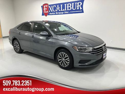 Used 2019 Volkswagen Jetta SE FWD image 1