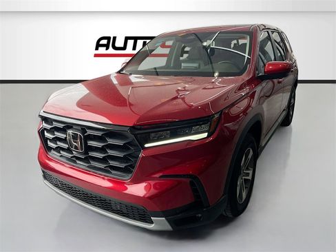 Used 2024 Honda Pilot EX-L image 3