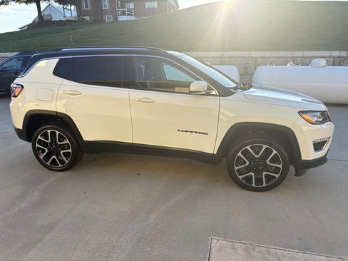 Used 2018 Jeep Compass Limited w/ Navigation Group image 4