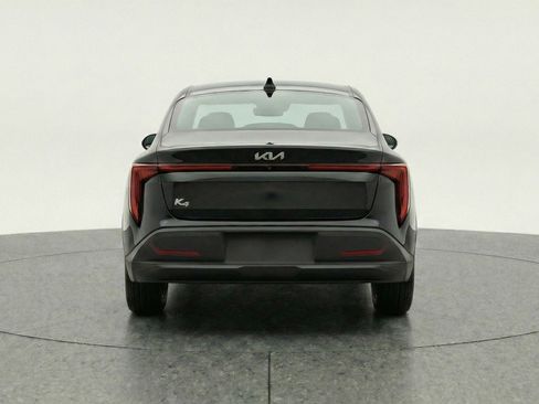Used 2025 Kia K4 FWD image 7