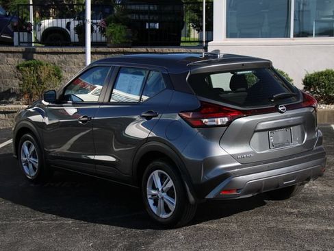 Used 2025 Nissan Kicks Play S FWD image 3