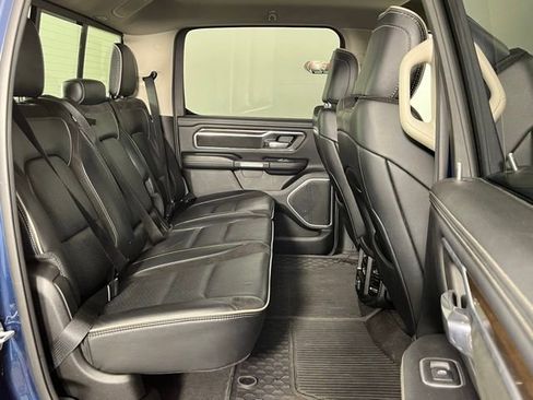 Used 2022 RAM 1500 Laramie AWD/4WD image 28