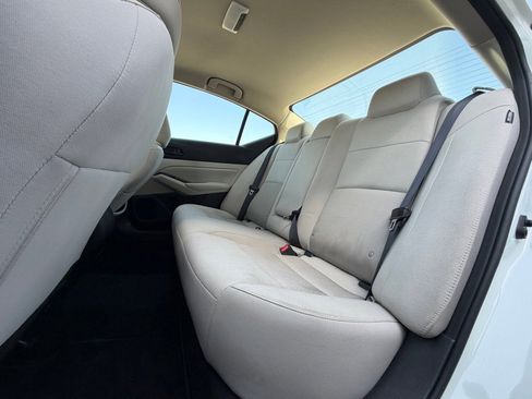 Used 2023 Nissan Altima 2.5 SV image 8