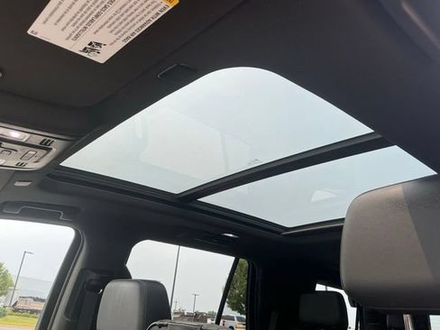 Used 2021 Chevrolet Tahoe LT w/ LT Signature Package AWD/4WD image 33