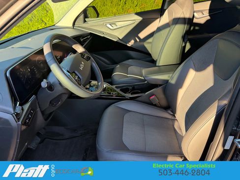 Used 2023 Kia Niro Wind image 19