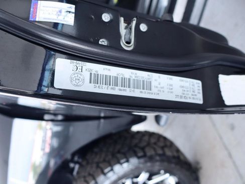 Used 2016 RAM 1500 Sport w/ Black Ram 1500 Sport Group AWD/4WD image 41