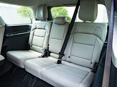 Used 2025 Lincoln Navigator Reserve AWD/4WD image 46