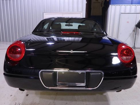 Used 2004 Ford Thunderbird Deluxe image 4