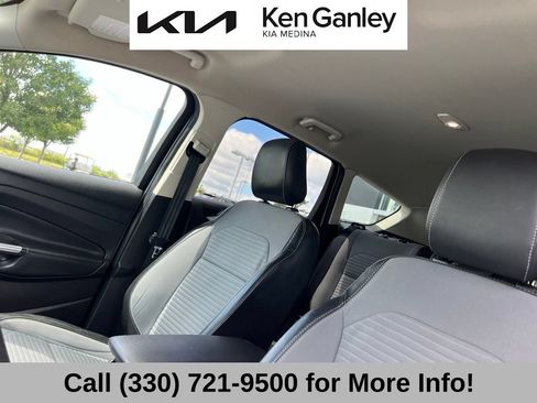 Used 2019 Ford Escape SE FWD image 40
