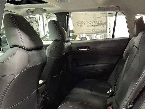 Used 2026 Toyota Corolla Cross XLE image 6