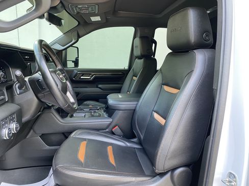 Used 2024 GMC Sierra 2500 AT4 w/ Technology Package AWD/4WD image 17