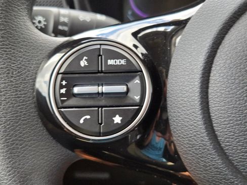 Certified 2025 Kia Soul S FWD image 23