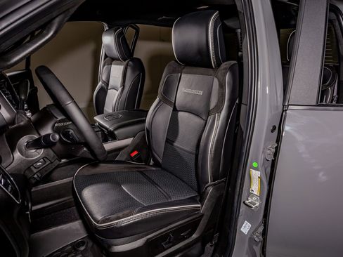 Used 2025 RAM 3500 Laramie w/ Night Edition image 30