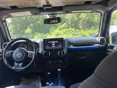 Used 2014 Jeep Wrangler Unlimited Sport w/ Quick Order Package 24S AWD/4WD image 13