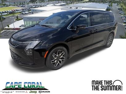 New 2027 Chrysler Pacifica Limited