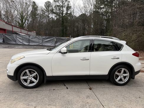 Used 2011 INFINITI EX35 Journey w/ Premium Pkg image 2