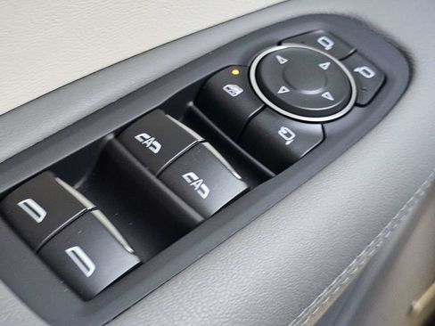 Certified 2024 Cadillac XT5 Premium Luxury FWD image 27